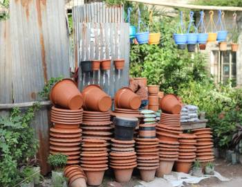 pots at garden shop