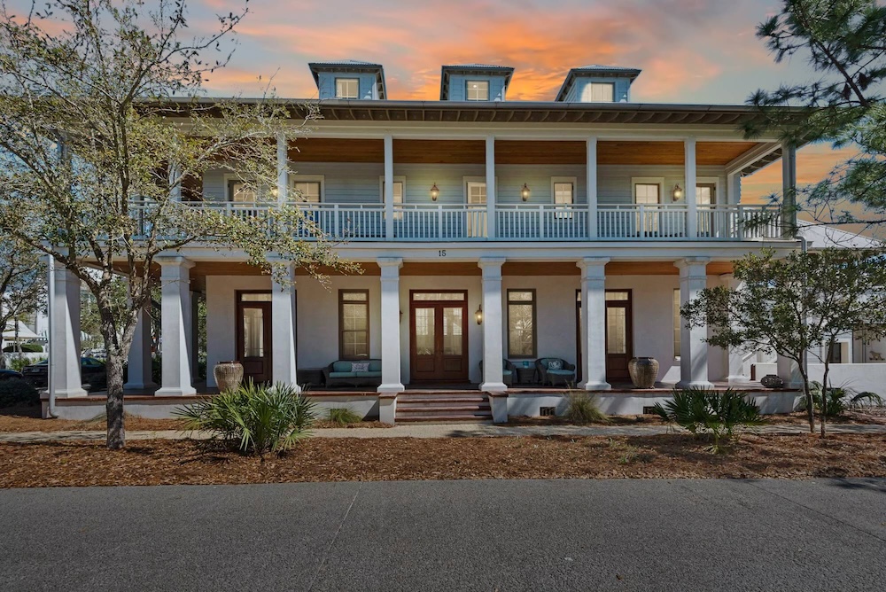 exterior view of Sunshine Cottage vacation rental in 30A part of Florida